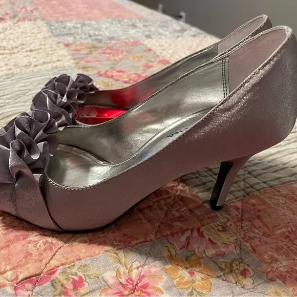 Touch of Nina Heels - Picture 4 of 4